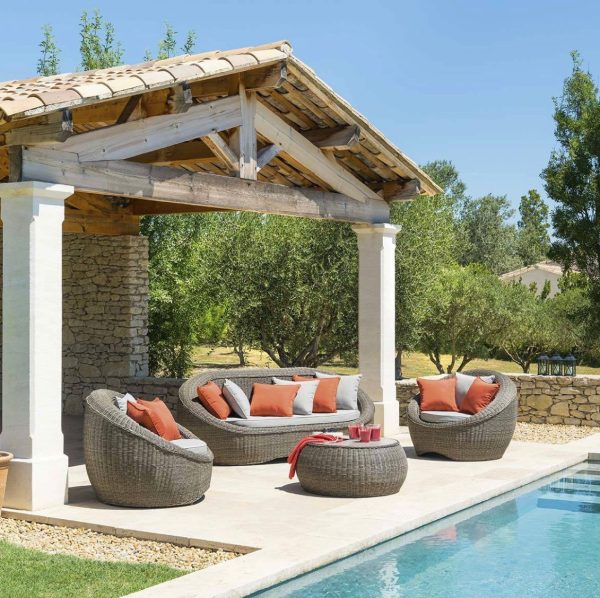 Salon de jardin Bétong Bûche 5 places - Aluminium traité époxy, Résine tressée, Polyester