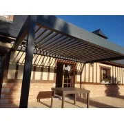pergola-bioclimatique-lames-perpendiculaire-sur-mesure-pas-cher-h3-extra-large-sur-mesure (2) Pergola Bioclimatique Aluminium H3 Adossée Lames Orientables Perpendiculaires – Motorisation Double Vérins