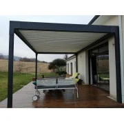 pergola-bioclimatique-surmesure-h3-extra-large-autoportee-sur-mesure (1) Pergola Bioclimatique Aluminium H3 Autoportée – Double Vérins Électriques